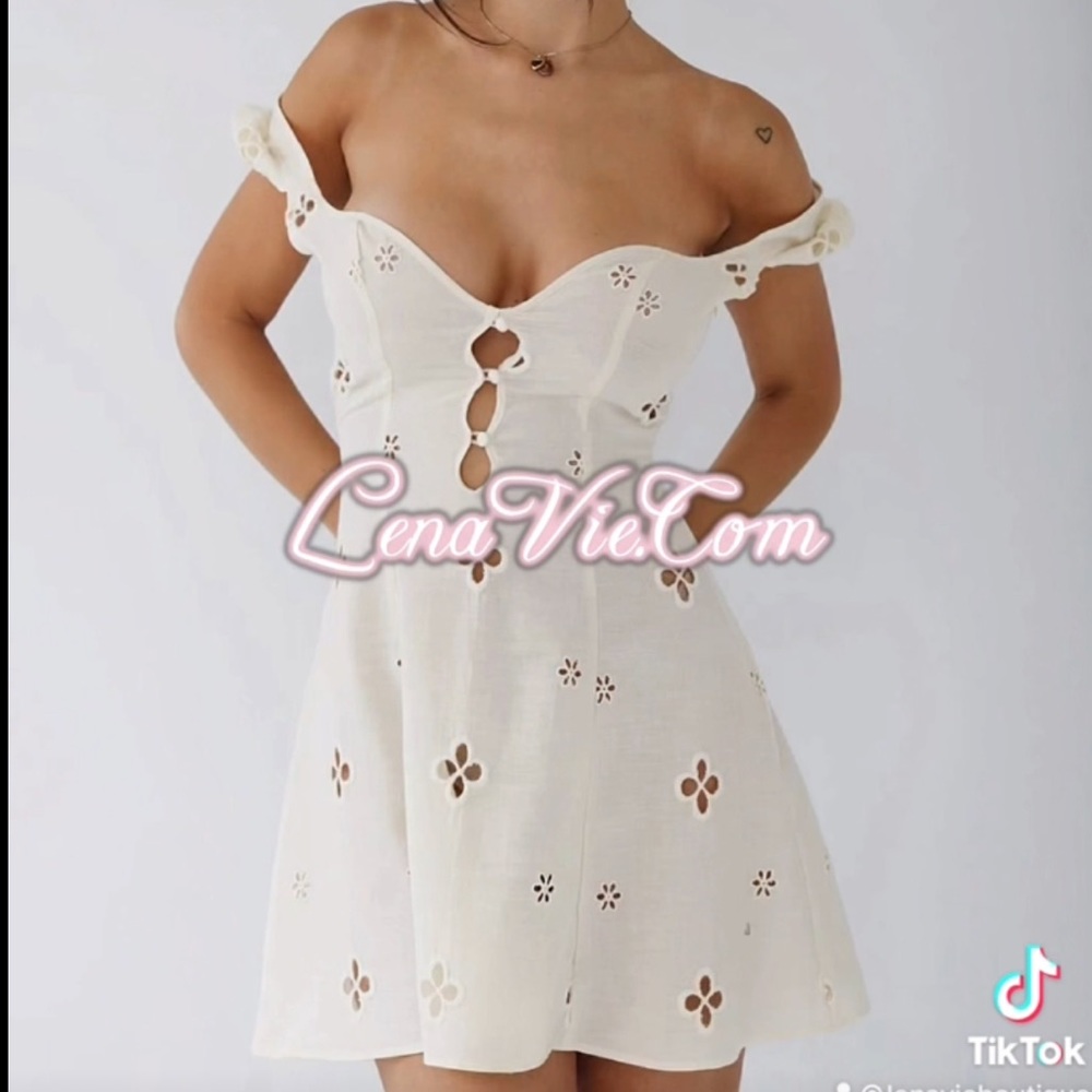 Dreamy Boho Eyelet Summer Sexy Mini Dress Accent Sleeves, Floral Cut Detailing - Picture 3 of 11